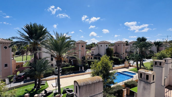 Image No.21-3 Bed Property for sale