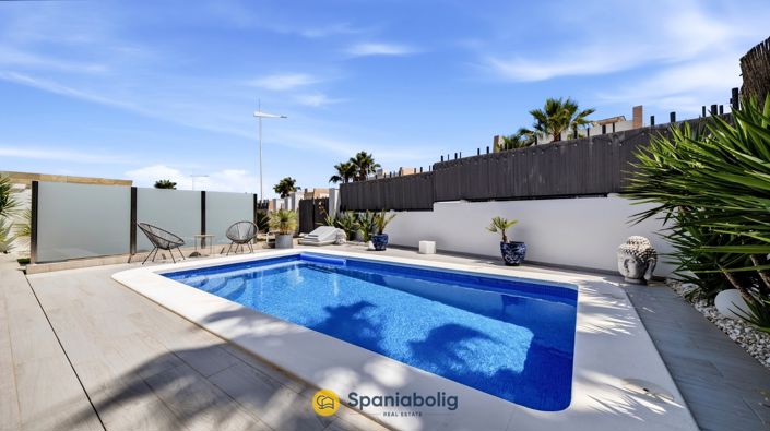 Image No.22-3 Bed Villa for sale