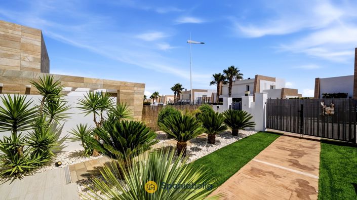 Image No.25-3 Bed Villa for sale