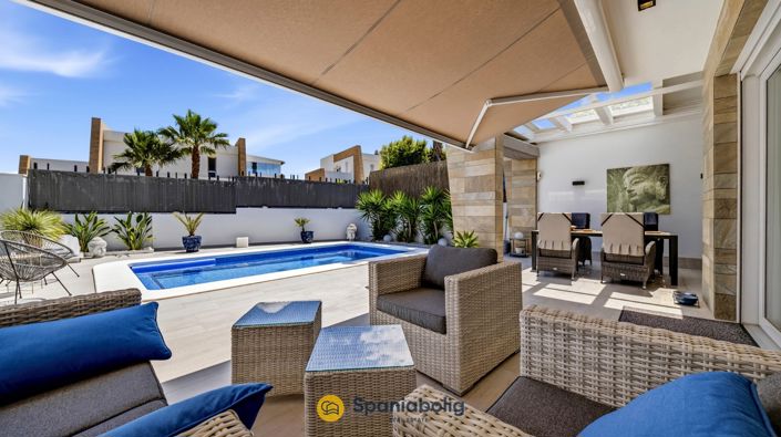 Image No.3-3 Bed Villa for sale