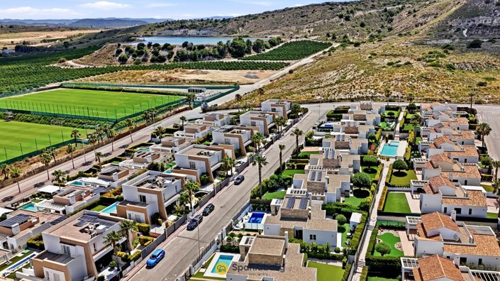 Image No.32-3 Bed Villa for sale