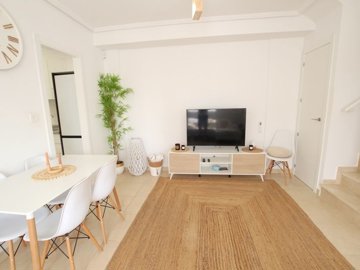 49115_stylish_3_bed_3_bath_semi_detached_villa_with_pool_views_250825141905_img_5925