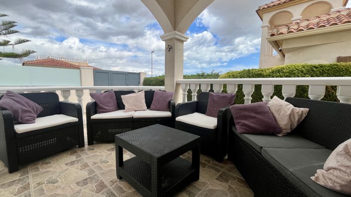 Image No.3-3 Bed Villa for sale