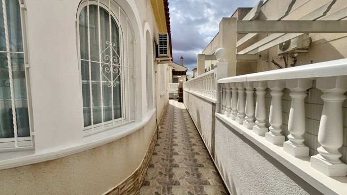 Image No.35-3 Bed Villa for sale