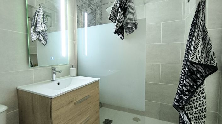 Image No.13-2 Bed Apartment for sale