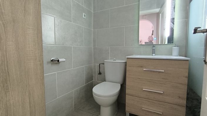 Image No.14-2 Bed Apartment for sale