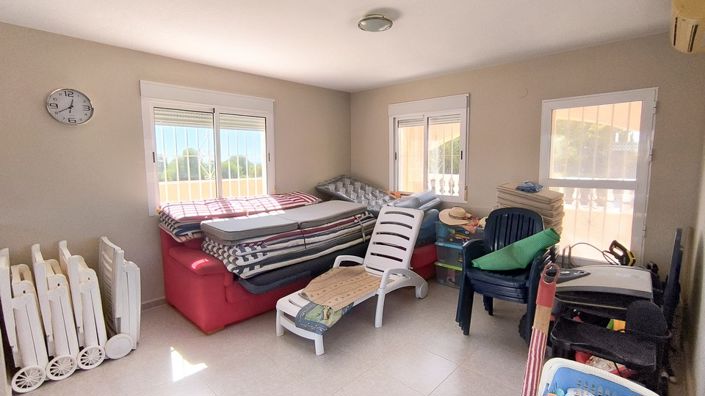 Image No.17-7 Bed Villa for sale