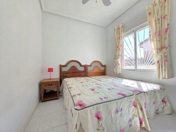 frontpic32-rh737