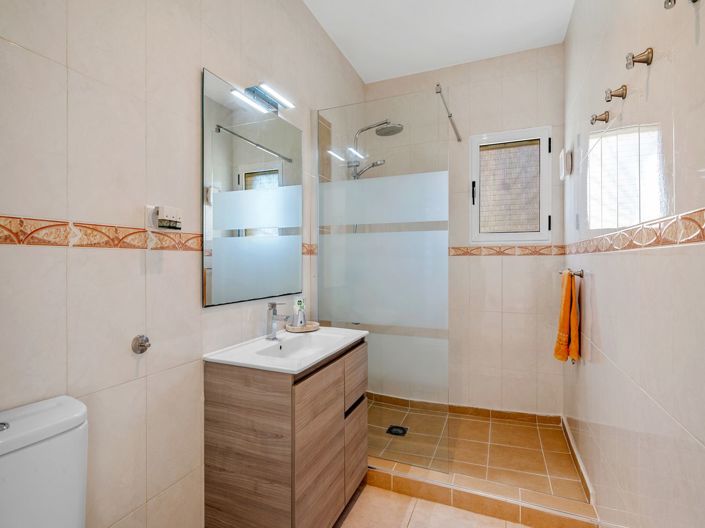 Image No.16-4 Bed Villa for sale