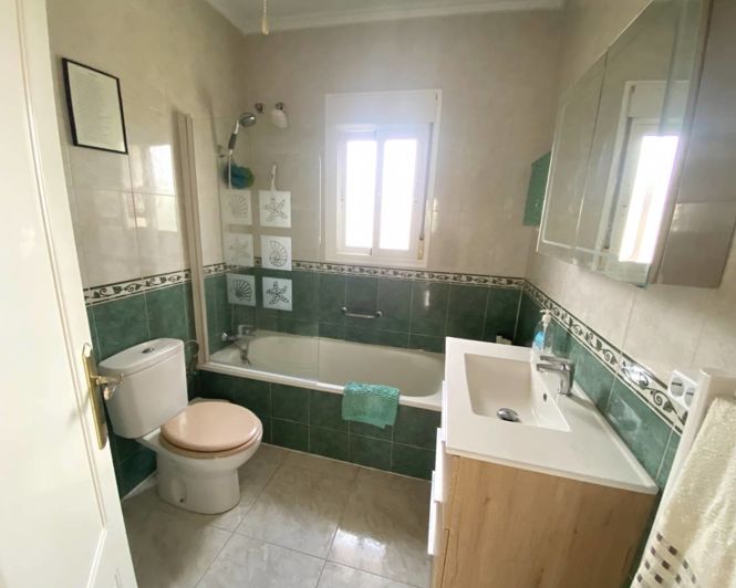 Image No.17-3 Bed Villa for sale