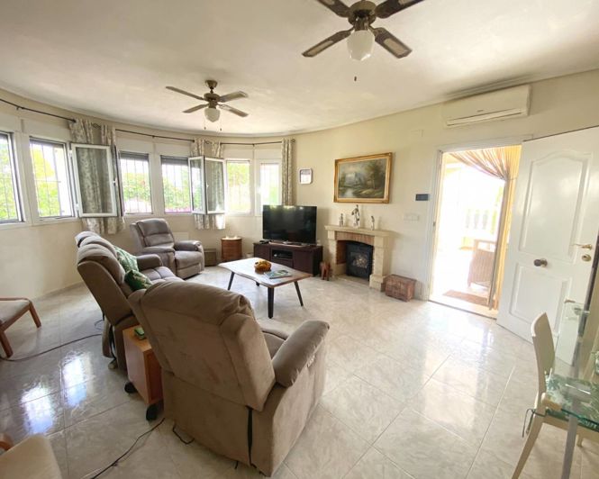 Image No.7-3 Bed Villa for sale