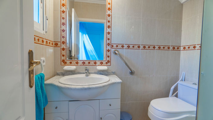 Image No.20-2 Bed Villa for sale