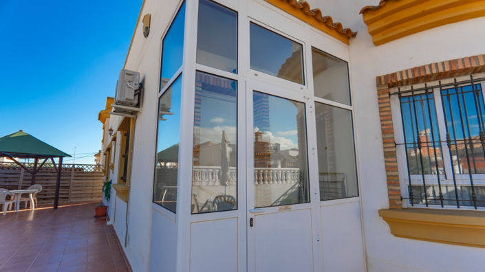 Image No.29-2 Bed Villa for sale