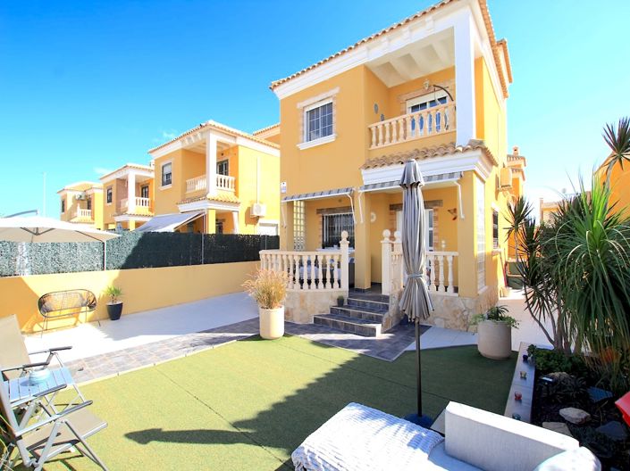 Image No.36-3 Bed Villa for sale