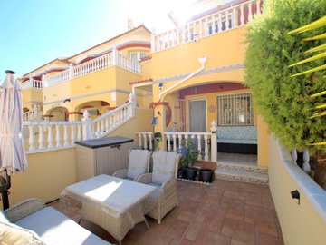 49146_bright_and_spacious_3_bedroom_townhouse_in_lo_crispin_160925190109_img_7100