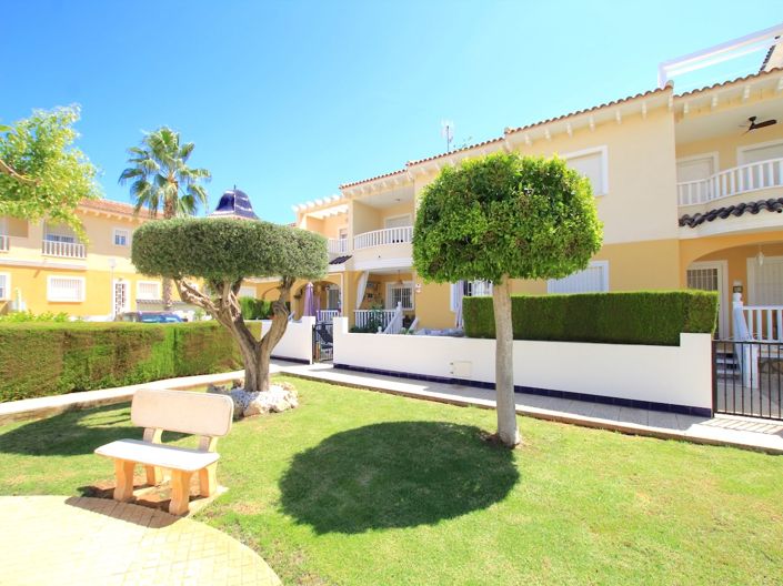 Image No.27-2 Bed Townhouse for sale