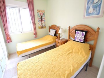 49153_sun_drenched_3_bedroom_property_with_a_large_garden_250925162034_img_7556