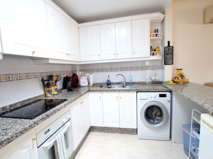 Image No.9-3 Bed Property for sale