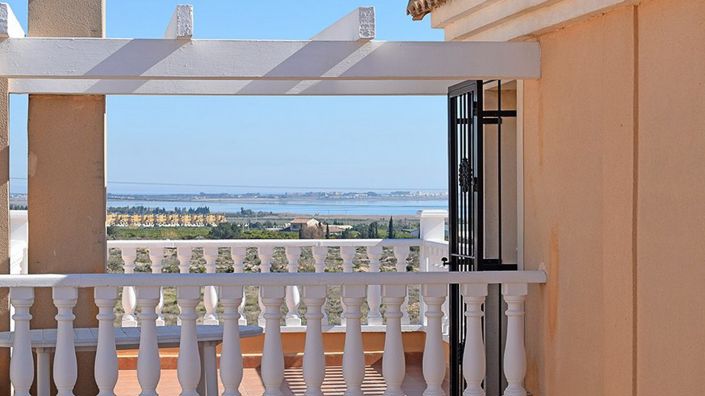 Image No.20-3 Bed Villa for sale