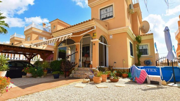 Image No.3-3 Bed Villa for sale