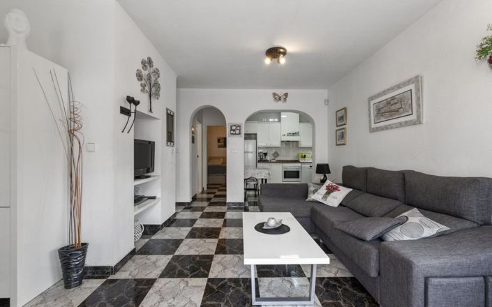 Image No.5-3 Bed Quad for sale