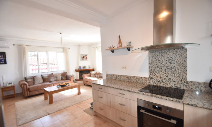 Image No.10-4 Bed Villa for sale