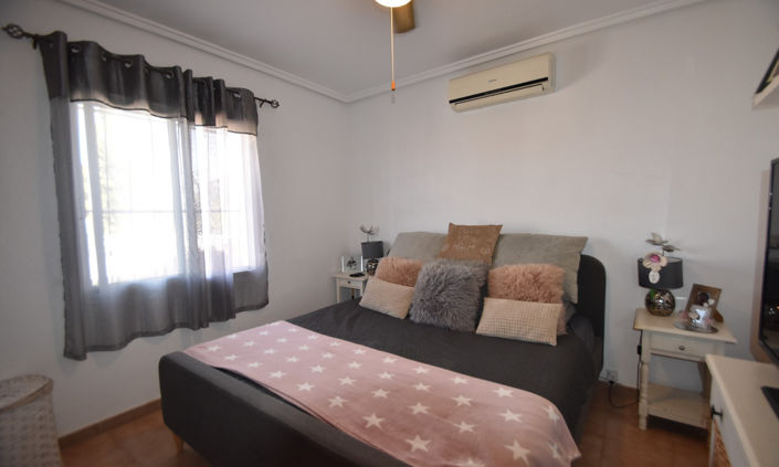 Image No.12-4 Bed Villa for sale