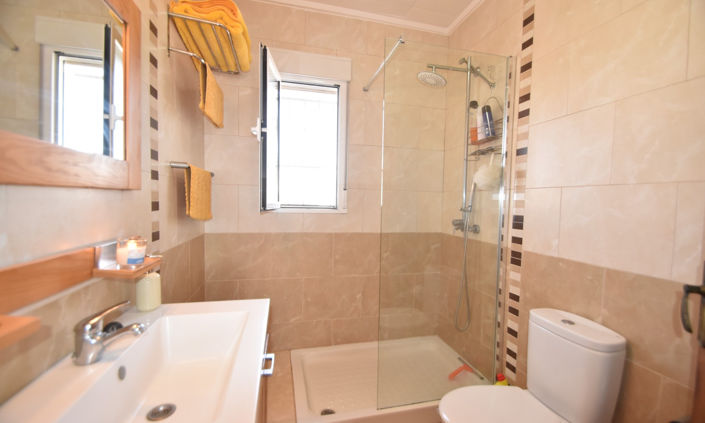 Image No.15-4 Bed Villa for sale