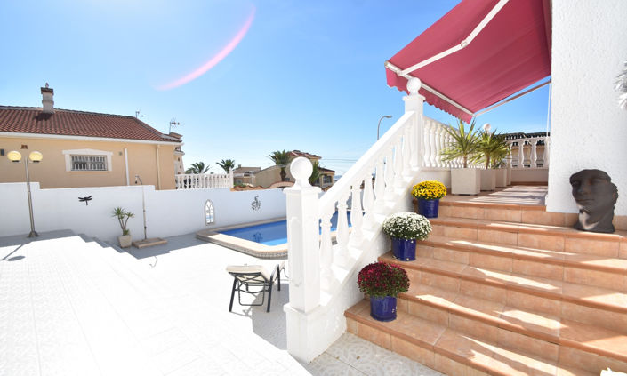 Image No.26-4 Bed Villa for sale