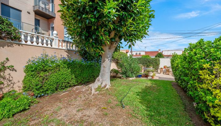 Image No.33-4 Bed Property for sale