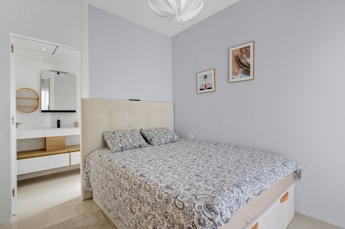 Image No.24-3 Bed Property for sale