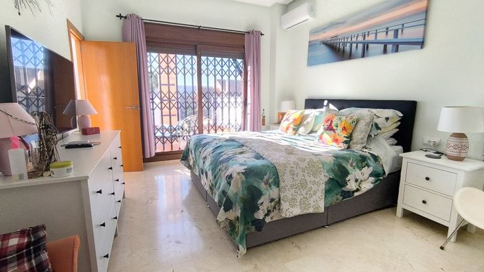 Image No.22-3 Bed Villa for sale