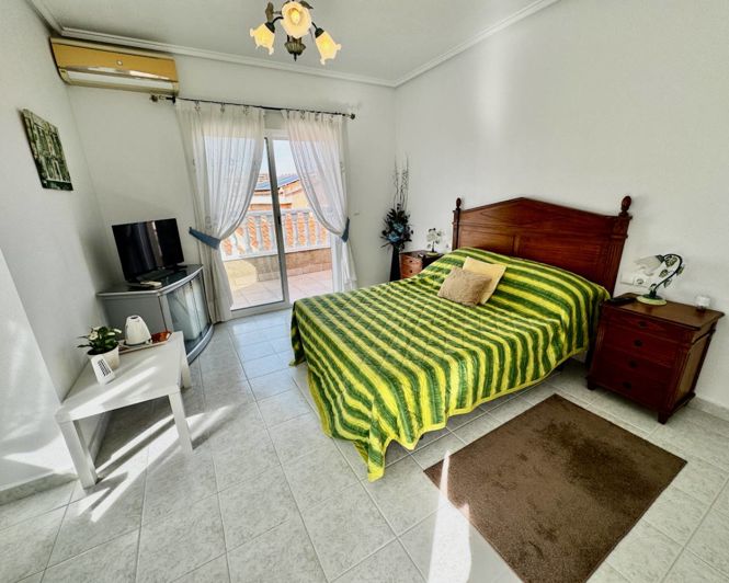 Image No.15-3 Bed Villa for sale