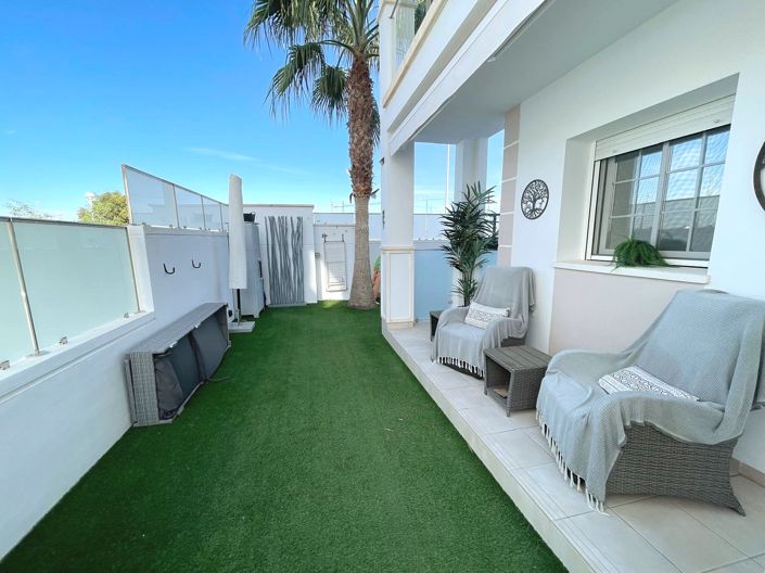 Image No.20-2 Bed Apartment for sale