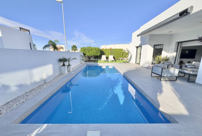 Image No.2-Villa de 3 chambres à vendre à Benijofar