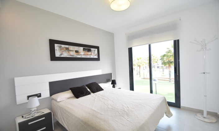 Image No.12-2 Bed Apartment for sale