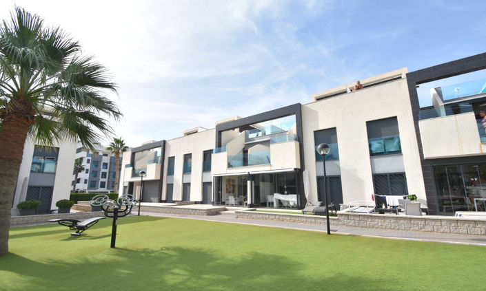 Image No.28-2 Bed Apartment for sale