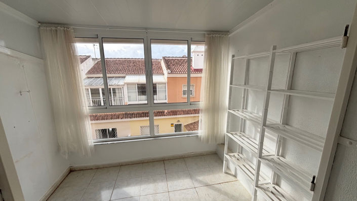 Image No.19-2 Bed Townhouse for sale