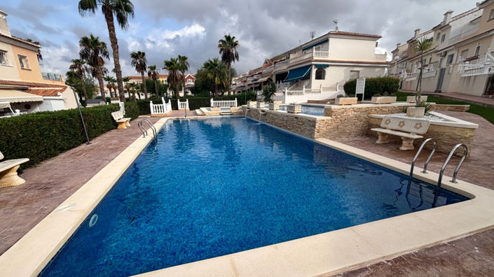 Image No.24-2 Bed Townhouse for sale