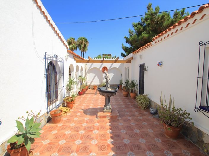 Image No.13-5 Bed Villa for sale