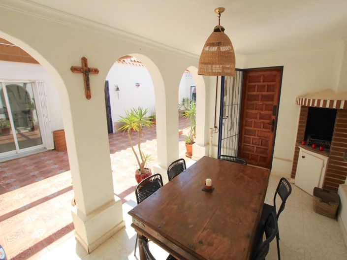 Image No.29-5 Bed Villa for sale