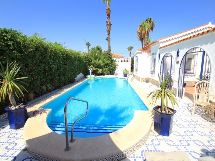 Image No.37-5 Bed Villa for sale