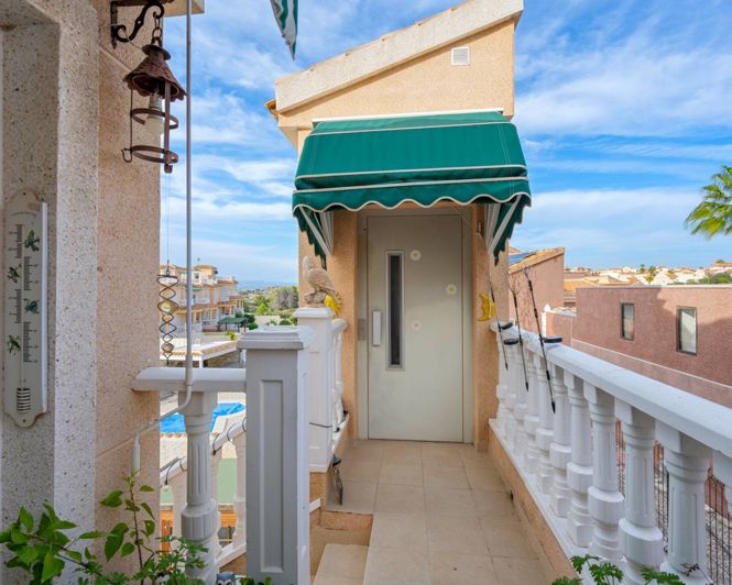 Image No.20-2 Bed Villa for sale