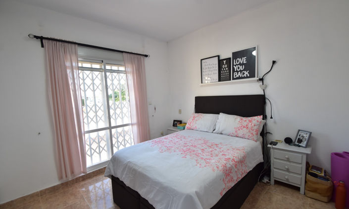 Image No.17-4 Bed Villa for sale