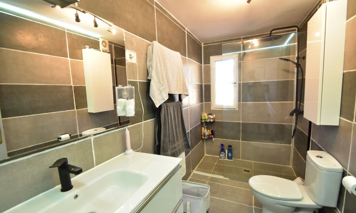 Image No.19-4 Bed Villa for sale