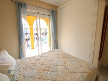 49160_fabulous_2_bedroom_duplex_style_townhouse_village_setting_071025183334_img_8250