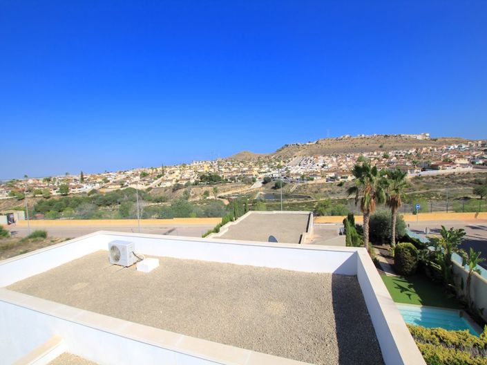 Image No.25-3 Bed Villa for sale