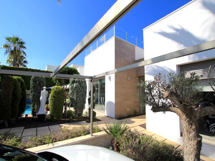 Image No.36-3 Bed Villa for sale