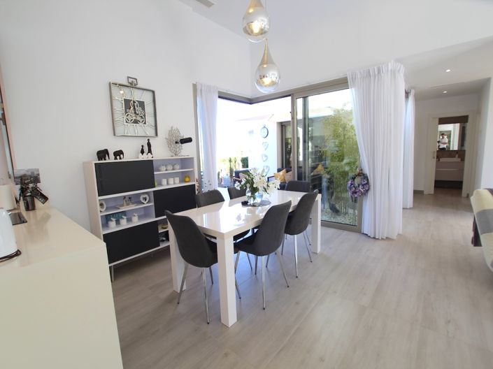 Image No.9-3 Bed Villa for sale