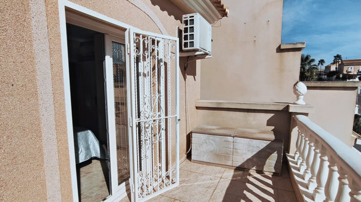 Image No.16-3 Bed Property for sale